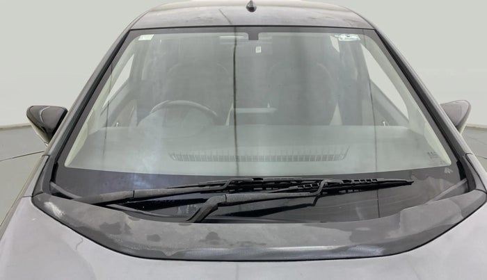 2022 Tata ALTROZ XM PLUS PETROL, Petrol, Manual, 24,189 km, Front Windshield