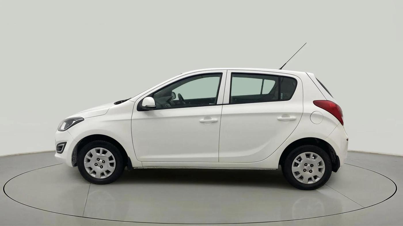 2013 Hyundai i20 MAGNA (O) 1.2, Petrol, Manual, 62,986 km, Left Side