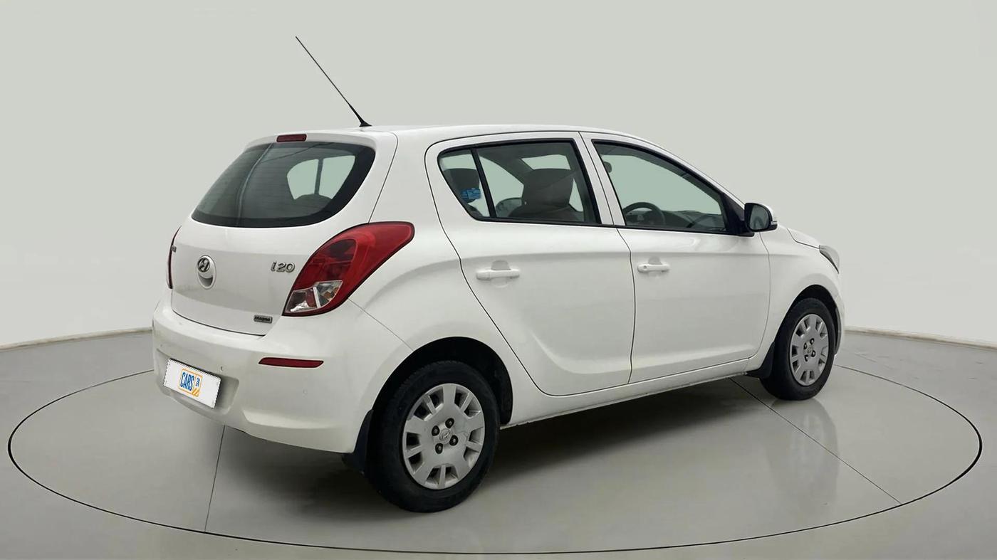 2013 Hyundai i20 MAGNA (O) 1.2, Petrol, Manual, 62,986 km, Right Back Diagonal