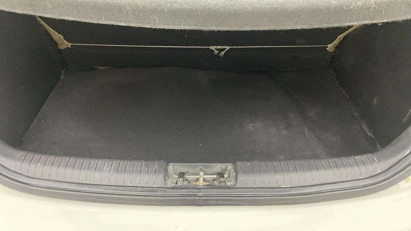 2013 Hyundai i20 MAGNA (O) 1.2, Petrol, Manual, 62,986 km, Boot Inside