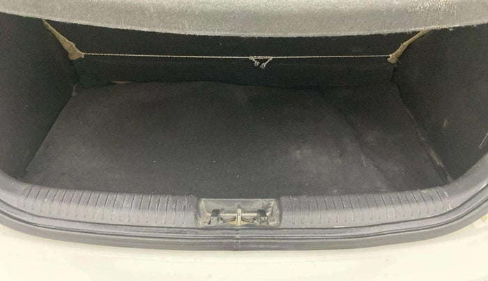 2013 Hyundai i20 MAGNA (O) 1.2, Petrol, Manual, 62,986 km, Boot Inside