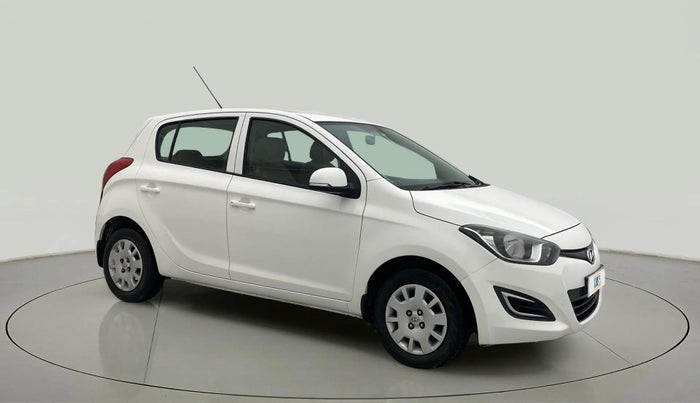 2013 Hyundai i20 MAGNA (O) 1.2, Petrol, Manual, 62,986 km, Right Front Diagonal