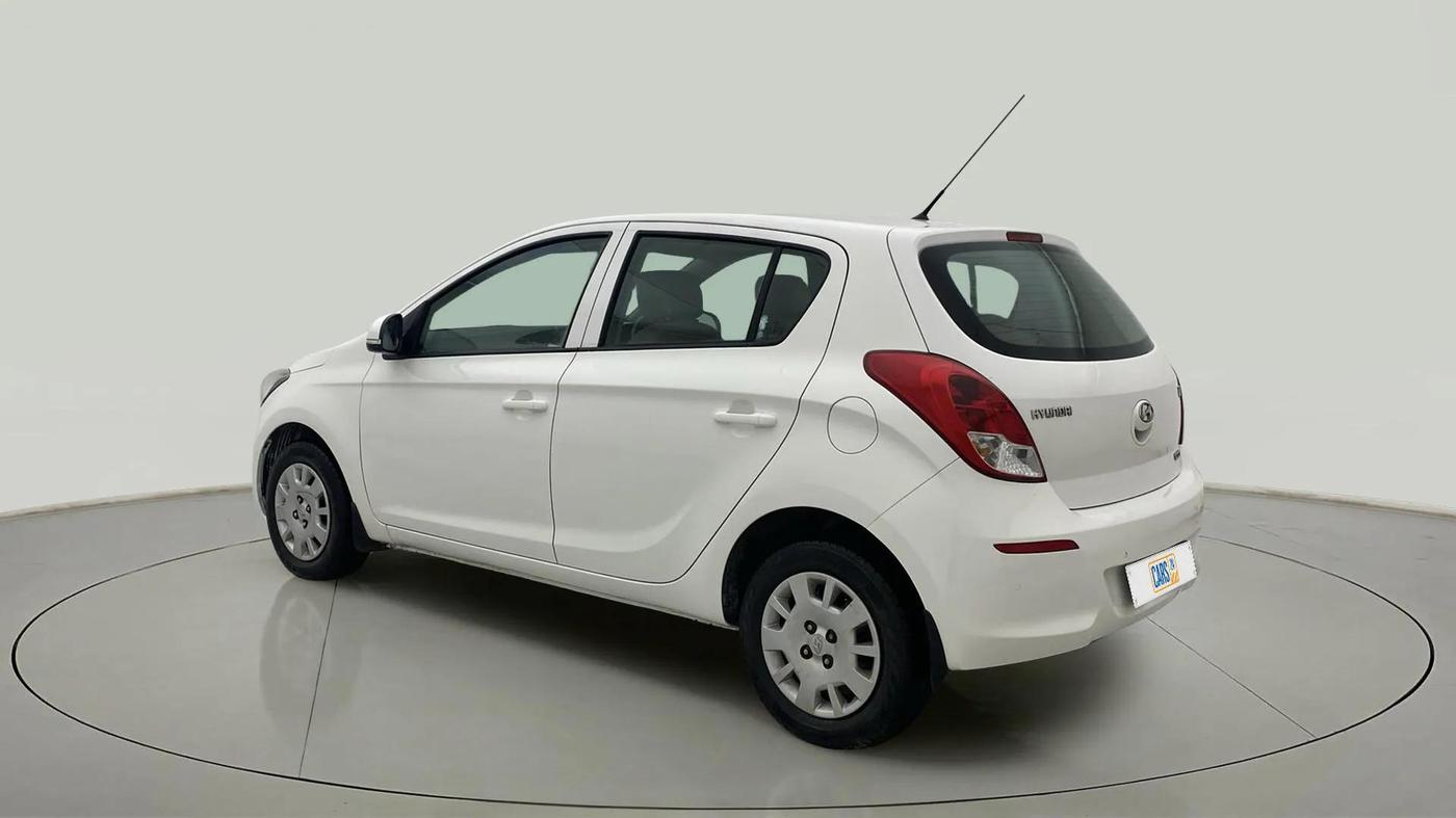 2013 Hyundai i20 MAGNA (O) 1.2, Petrol, Manual, 62,986 km, Left Back Diagonal