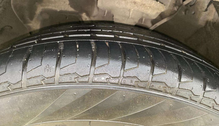2018 Hyundai Creta SX PLUS AT 1.6 PETROL, Petrol, Automatic, 55,947 km, Left Front Tyre Tread