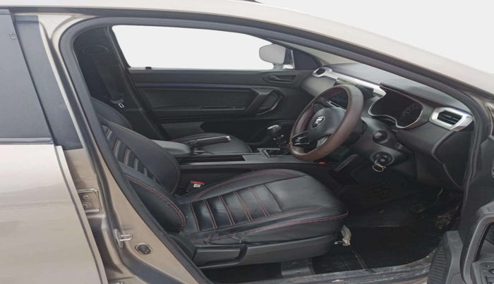 2021 Renault Kiger RXL MT, Petrol, Manual, 54,116 km, Right Side Front Door Cabin