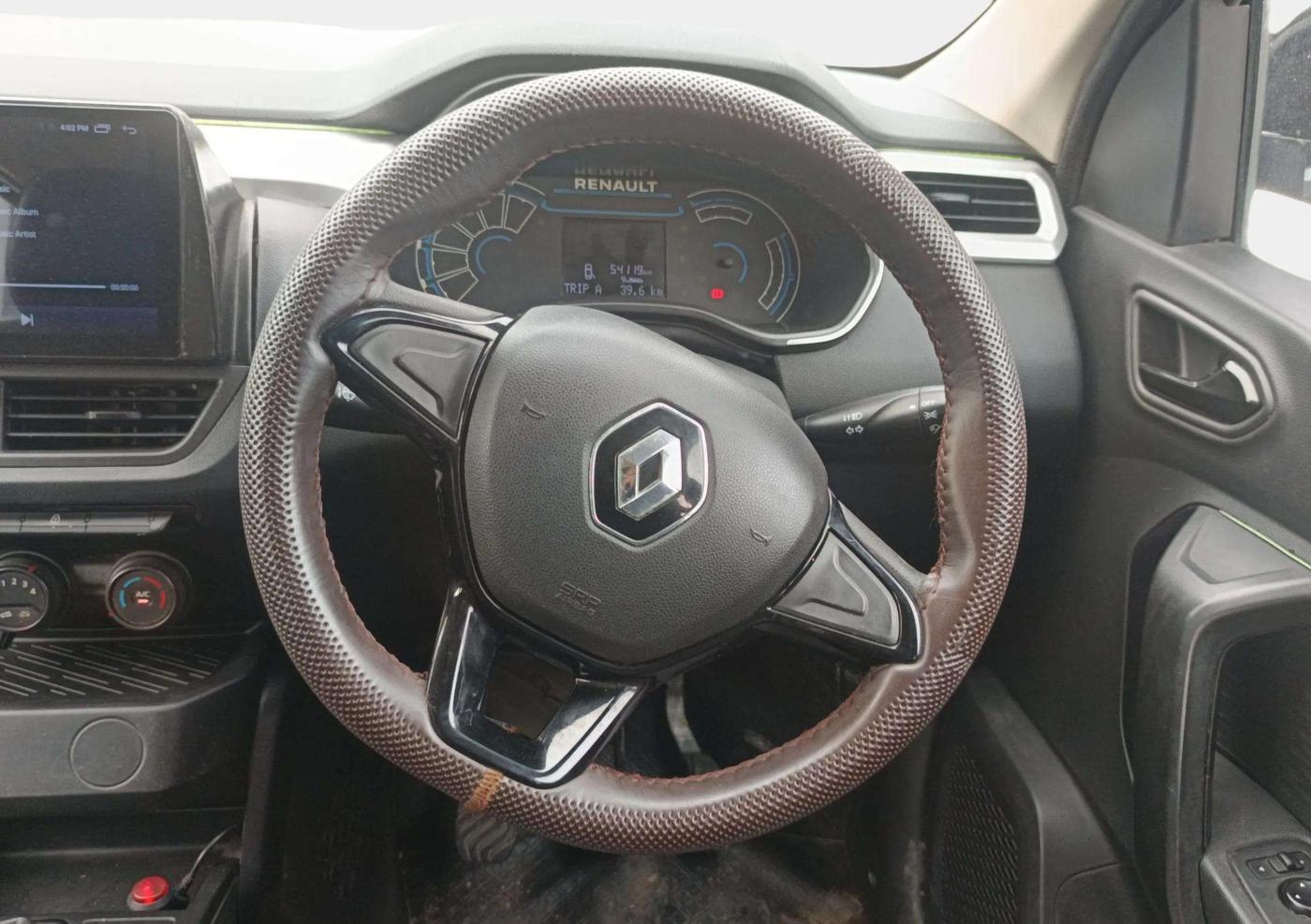 2021 Renault Kiger RXL MT, Petrol, Manual, 54,116 km, Steering Wheel Close Up