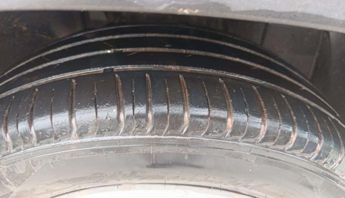 2021 Renault Kiger RXL MT, Petrol, Manual, 54,116 km, Right Front Tyre Tread