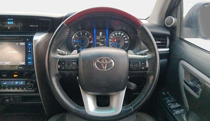 2017 Toyota Fortuner 2.8 4X2 AT, Diesel, Automatic, 1,09,127 km, Steering Wheel Close Up