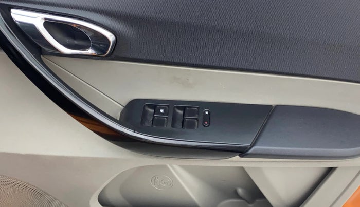 2019 Tata Tiago XZ PLUS PETROL, Petrol, Manual, 61,283 km, Driver Side Door Panels Control