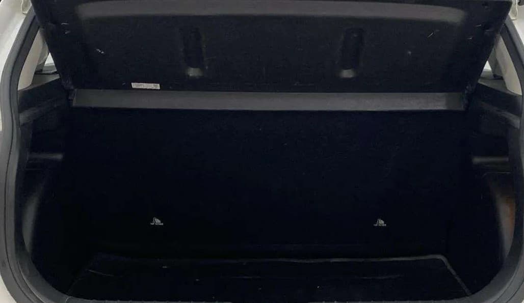 2020 Hyundai VENUE SX 1.5 CRDI, Diesel, Manual, 1,03,762 km, Boot Inside
