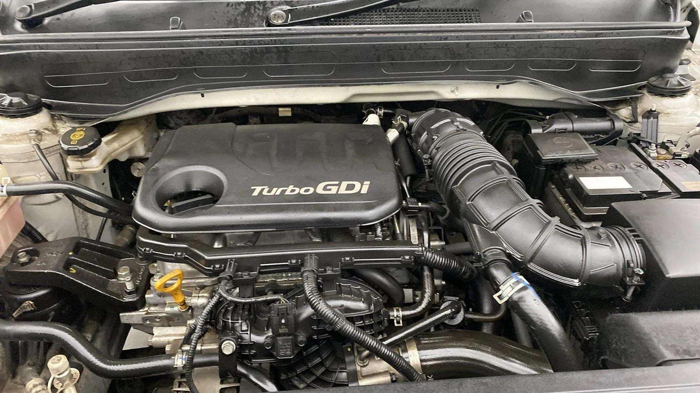 2020 Hyundai VENUE SX 1.5 CRDI, Diesel, Manual, 1,03,762 km, Open Bonet