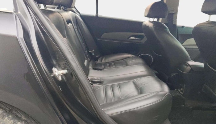 2013 Chevrolet Cruze LTZ, Diesel, Manual, 30,696 km, Right Side Rear Door Cabin