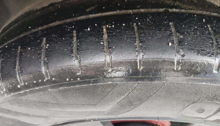 2013 Chevrolet Cruze LTZ, Diesel, Manual, 30,696 km, Left Rear Tyre Tread