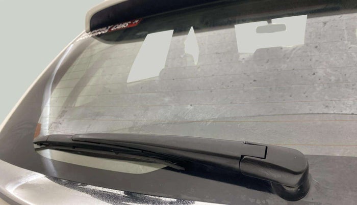 2022 Maruti Baleno ALPHA 1.2 AGS, Petrol, Automatic, 38,275 km, Rear Wiper