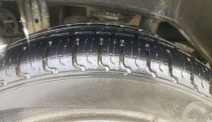 2015 Maruti Alto K10 VXI AMT, Petrol, Automatic, 51,524 km, Right Rear Tyre Tread