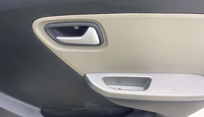 2015 Maruti Alto K10 VXI AMT, Petrol, Automatic, 51,524 km, Driver Side Door Panels Control