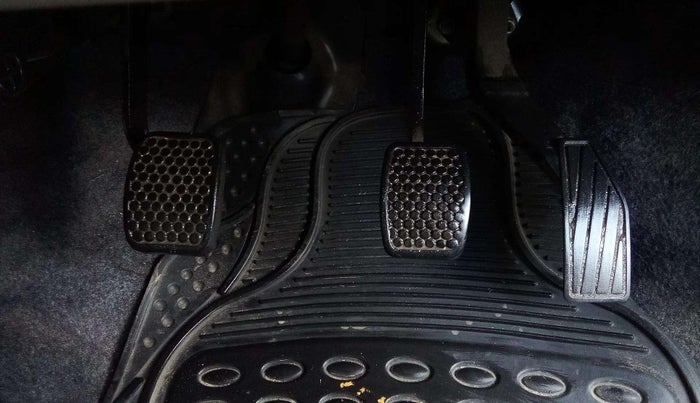 2017 Maruti Alto K10 VXI (O), Petrol, Manual, 42,735 km, Pedals