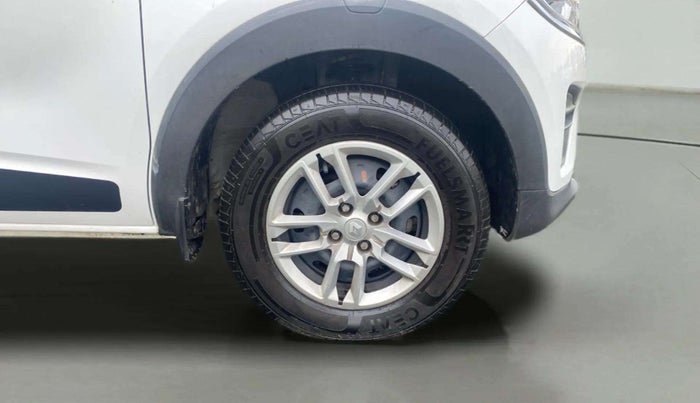 2024 Renault TRIBER RXT, Petrol, Manual, 5,267 km, Right Front Wheel