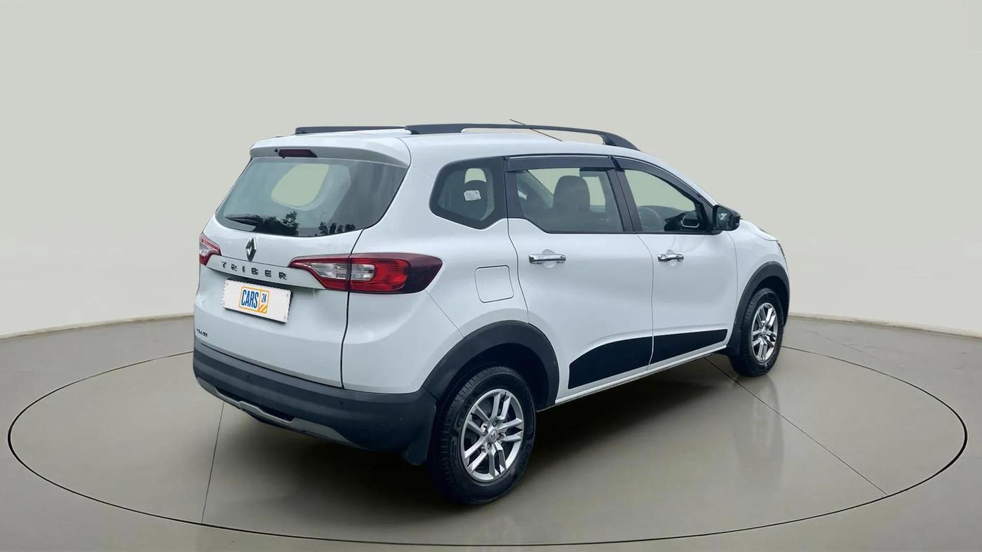 2024 Renault TRIBER RXT, Petrol, Manual, 5,302 km, Right Back Diagonal