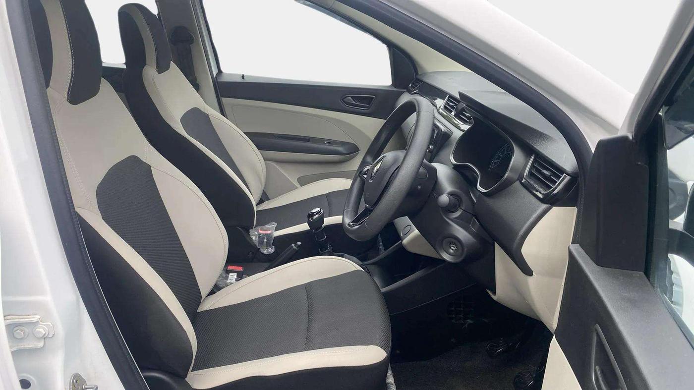 2024 Renault TRIBER RXT, Petrol, Manual, 5,302 km, Right Side Front Door Cabin