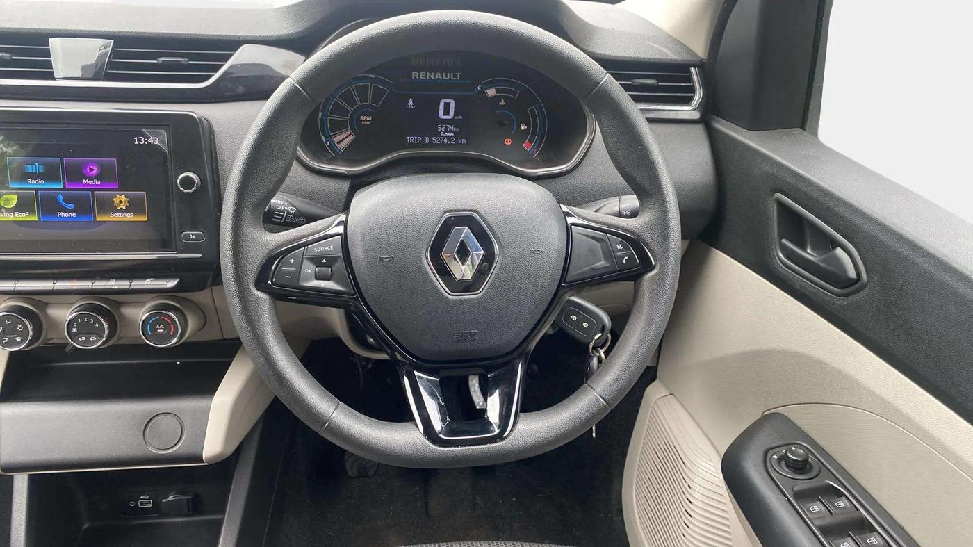 2024 Renault TRIBER RXT, Petrol, Manual, 5,302 km, Steering Wheel Close Up