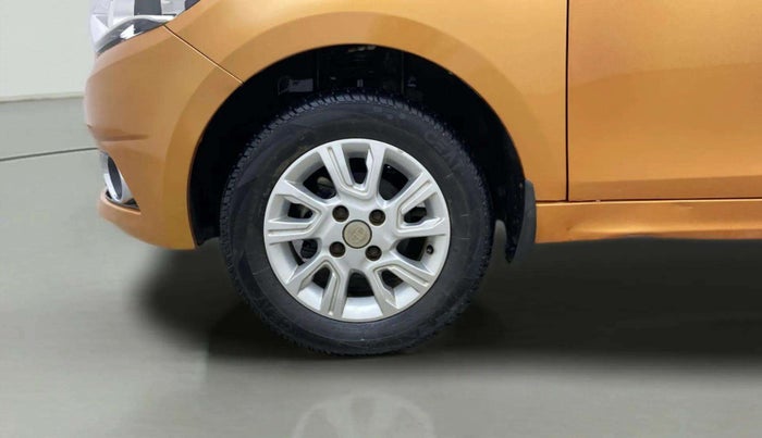 2018 Tata Tiago XZA PETROL, Petrol, Automatic, 75,336 km, Left Front Wheel