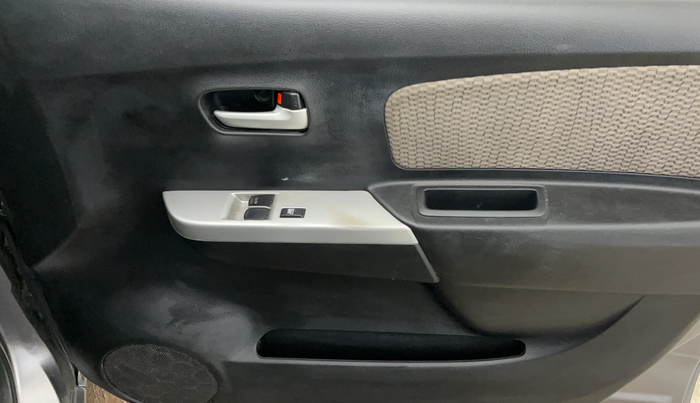 2015 Maruti Wagon R 1.0 LXI, Petrol, Manual, 29,804 km, Driver Side Door Panels Control