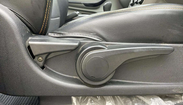 2018 Tata Tiago XZ PETROL, Petrol, Manual, 46,159 km, Driver Side Adjustment Panel