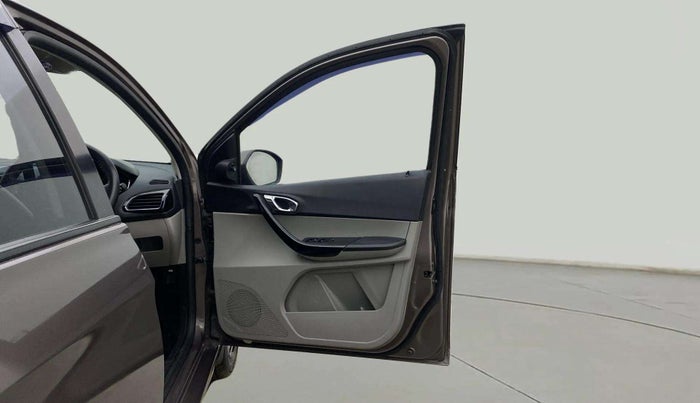 2018 Tata Tiago XZ PETROL, Petrol, Manual, 46,159 km, RHS Front Door