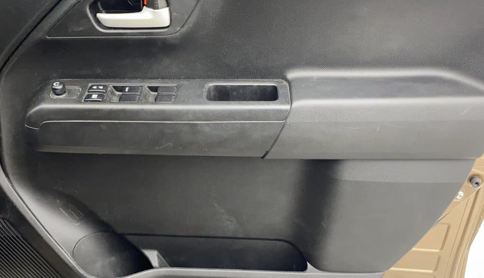 2021 Maruti New Wagon-R VXI (O) 1.2 AMT, Petrol, Automatic, 31,326 km, Driver Side Door Panels Control
