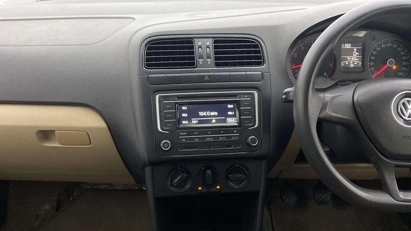 2017 Volkswagen Ameo COMFORTLINE PLUS 1.2L, Petrol, Manual, 74,205 km, Air Conditioner