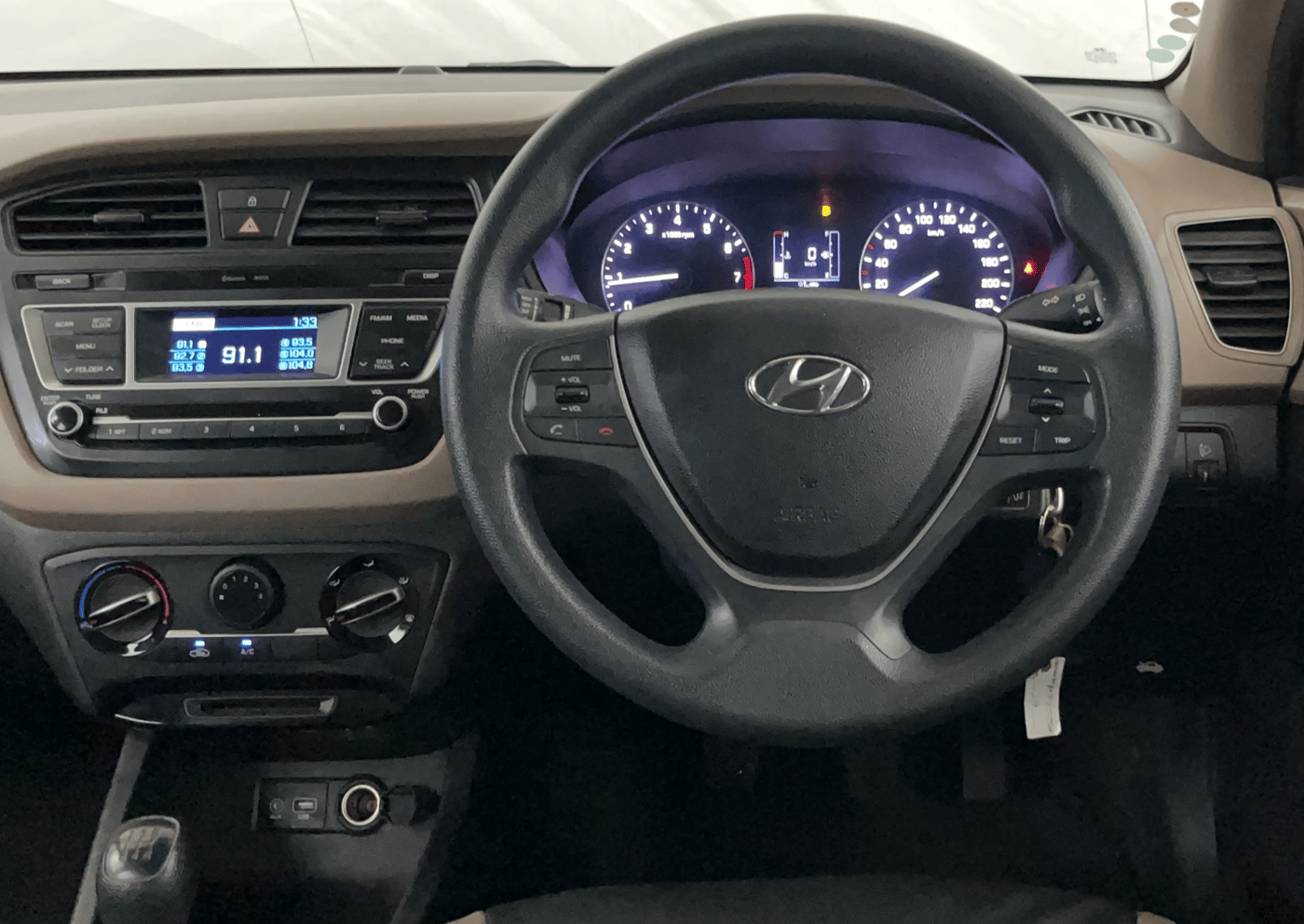 2016 Hyundai Elite i20 MAGNA 1.2, Petrol, Manual, 24,451 km, Steering Wheel Close Up