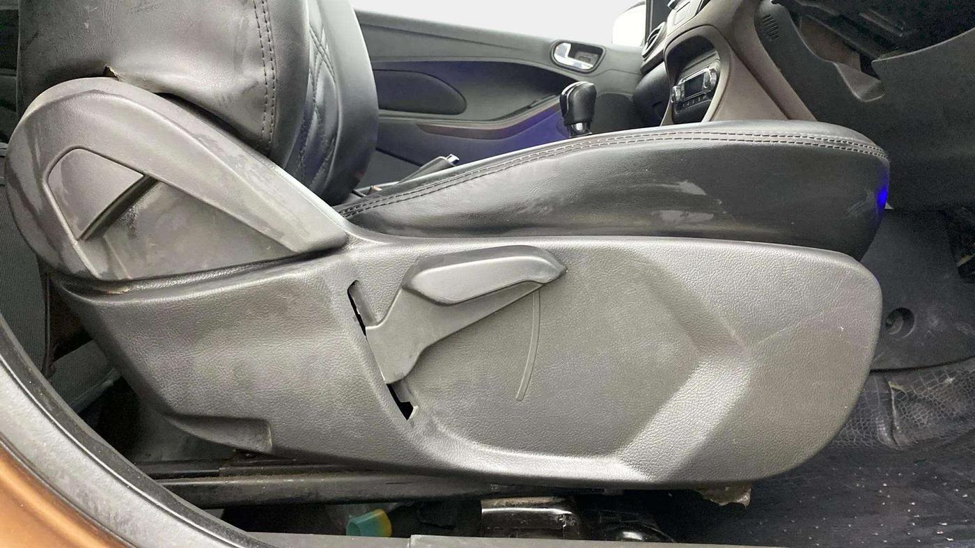 2018 Ford FREESTYLE TITANIUM 1.2 PETROL, Petrol, Manual, 61,432 km, Driver Side Adjustment Panel