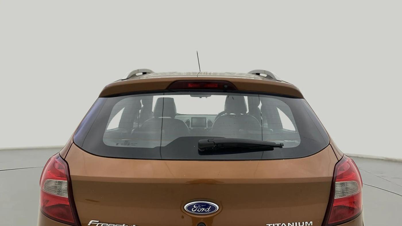 2018 Ford FREESTYLE TITANIUM 1.2 PETROL, Petrol, Manual, 61,432 km, Rear Windshield
