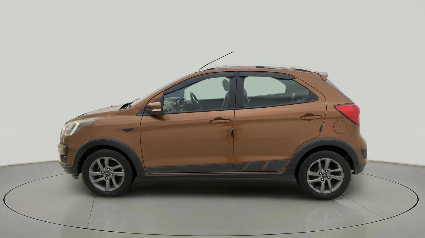 2018 Ford FREESTYLE TITANIUM 1.2 PETROL, Petrol, Manual, 61,432 km, Left Side
