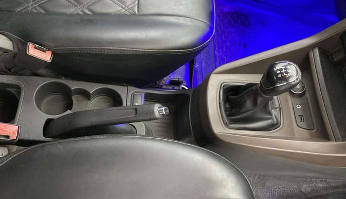 2018 Ford FREESTYLE TITANIUM 1.2 PETROL, Petrol, Manual, 61,432 km, Gear Lever