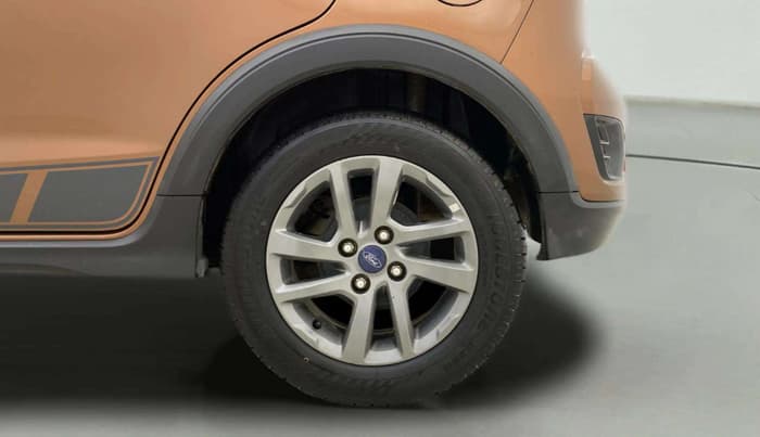 2018 Ford FREESTYLE TITANIUM 1.2 PETROL, Petrol, Manual, 61,432 km, Left Rear Wheel