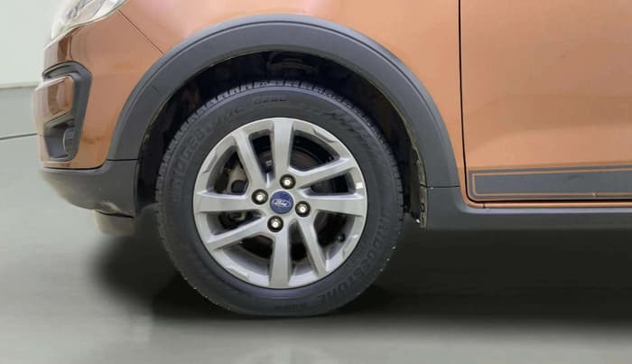 2018 Ford FREESTYLE TITANIUM 1.2 PETROL, Petrol, Manual, 61,432 km, Left Front Wheel