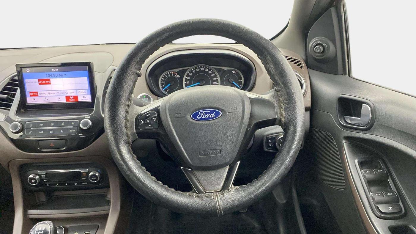 2018 Ford FREESTYLE TITANIUM 1.2 PETROL, Petrol, Manual, 61,432 km, Steering Wheel Close Up