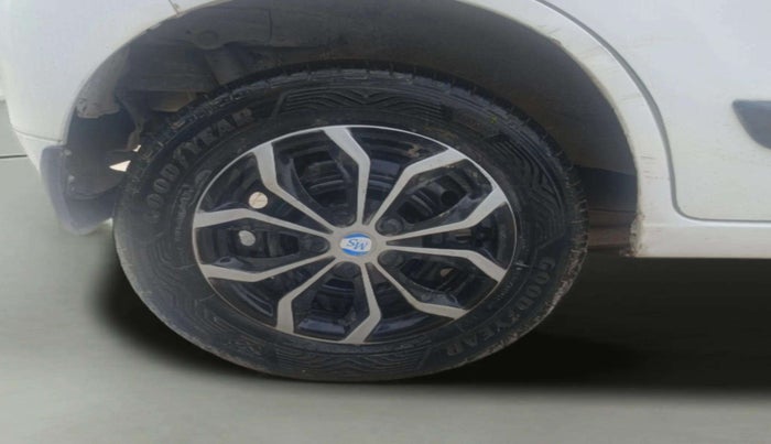 2014 Maruti Wagon R 1.0 LXI, Petrol, Manual, 70,470 km, Right Rear Wheel