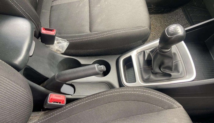 2021 Hyundai VENUE S+ 1.2, Petrol, Manual, 13,045 km, Gear Lever