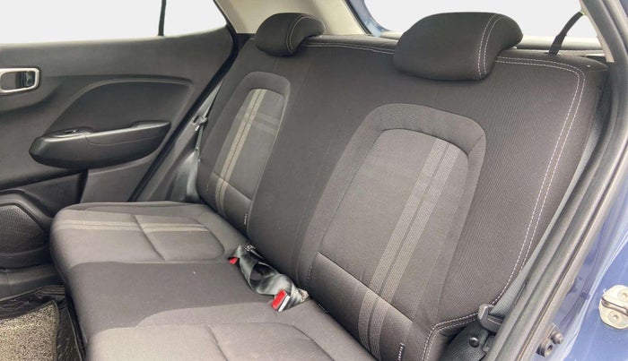 2021 Hyundai VENUE S+ 1.2, Petrol, Manual, 13,045 km, Right Side Rear Door Cabin
