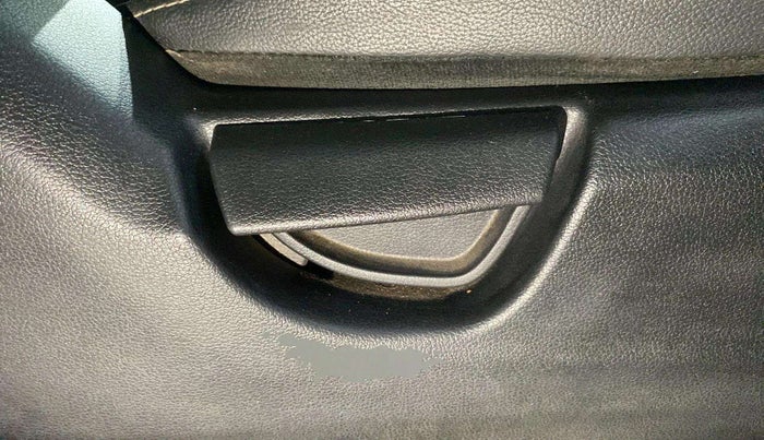 2019 Hyundai NEW SANTRO SPORTZ MT, Petrol, Manual, 31,870 km, Driver Side Adjustment Panel