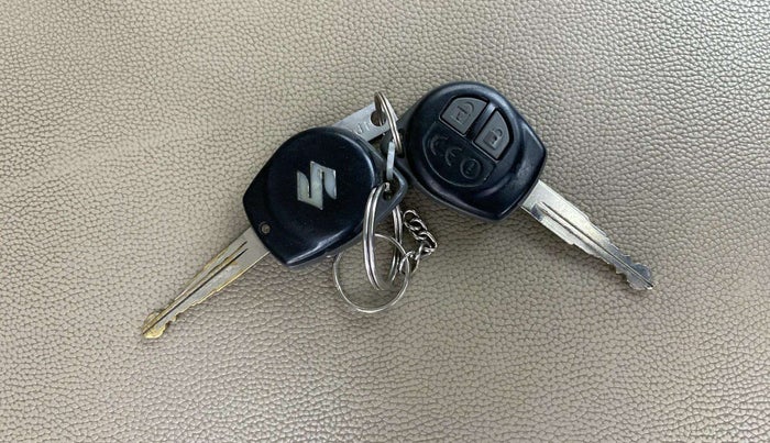 2016 Maruti Ciaz VXI, Petrol, Manual, 56,063 km, Key Close Up