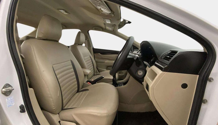 2016 Maruti Ciaz VXI, Petrol, Manual, 56,063 km, Right Side Front Door Cabin