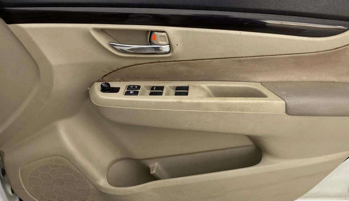 2016 Maruti Ciaz VXI, Petrol, Manual, 56,063 km, Driver Side Door Panels Control