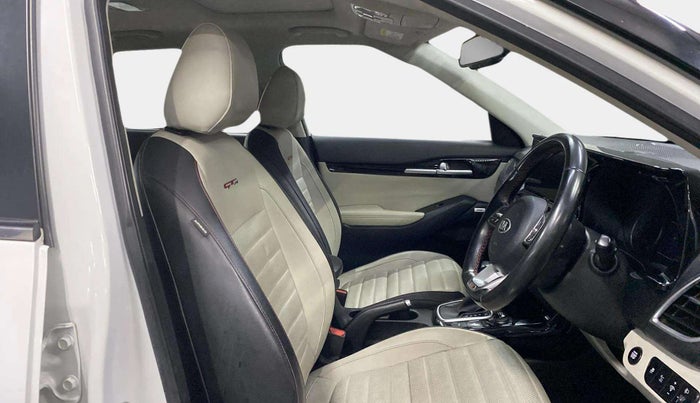2020 KIA SELTOS GTX PLUS DCT 1.4 PETROL, Petrol, Automatic, 36,950 km, Right Side Front Door Cabin