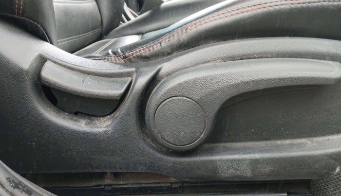 2019 Hyundai Elite i20 SPORTZ PLUS 1.4 CRDI, Diesel, Manual, 1,08,893 km, Driver Side Adjustment Panel