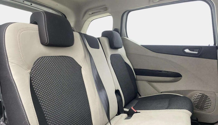 2020 Renault TRIBER RXZ AMT, Petrol, Automatic, 28,638 km, Right Side Rear Door Cabin