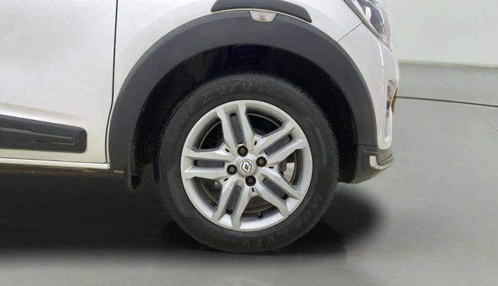 2020 Renault TRIBER RXZ AMT, Petrol, Automatic, 28,638 km, Right Front Wheel